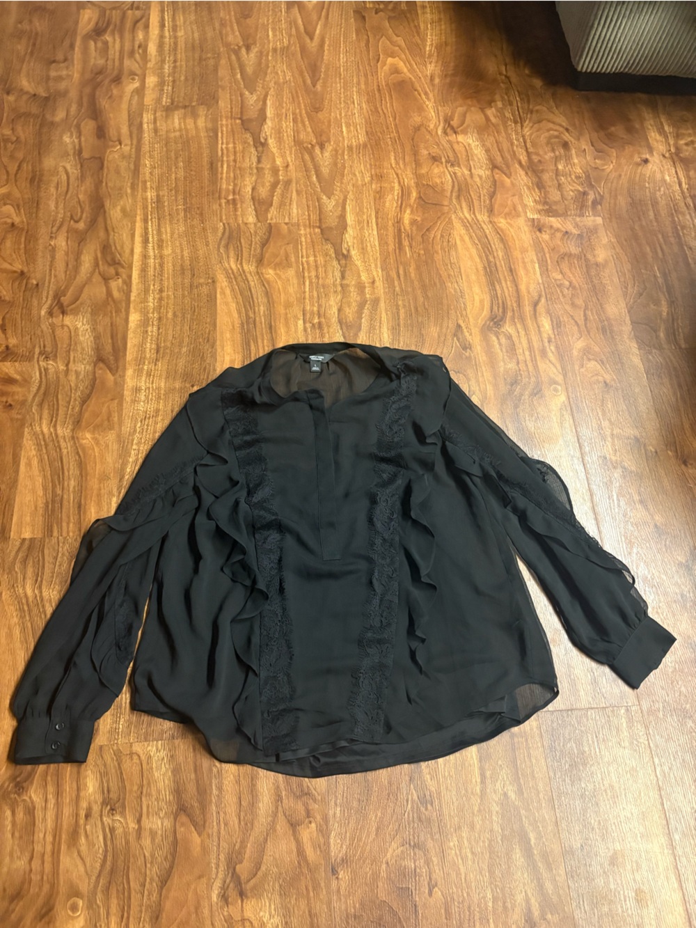 Simply Vera Vera Wang Gothic Romantic Black Lace Ruffle Sheer Blouse size Large